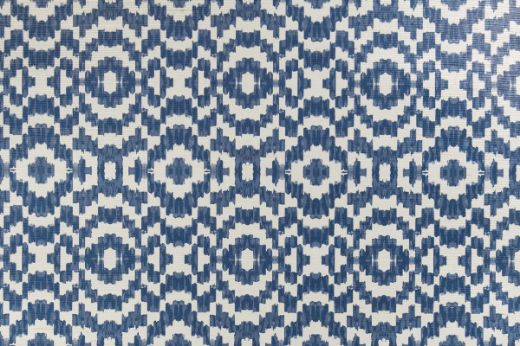 Echo raffia wallcovering in Cobalt blue 