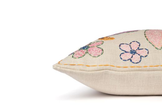 Picture of Refugee Craft Group Marguerite Daisy Cushion