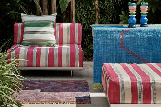 Outdoor seating showing Verano Rosa and a Verano Verde cushion 