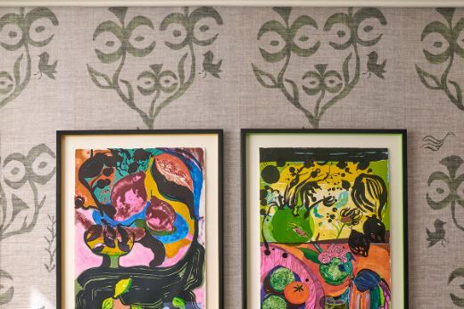Monsoon moss raffia wallpaper by Kit Kemp. Interior by Kit Kemp at Warren Street Hotel, New York. Photography by Simon Brown.